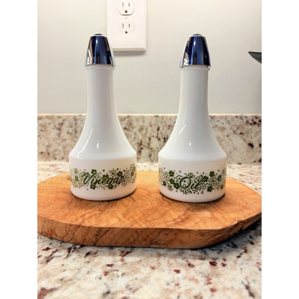 Pyrex Gemco Spring Blossom/Crazy Daisy Oil And Vinegar Cruet Set
